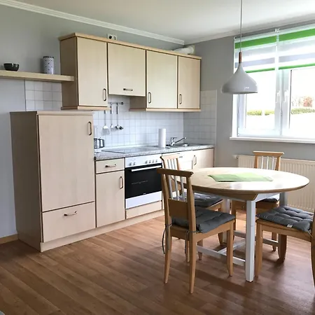 Meeresblick Residenzen 10 Mit Gratis Sschwimmbad- Und Saunanutzung Im Ahoi Sellin