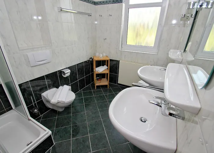 아파트 Meeresblick Residenzen 10 Mit Gratis Sschwimmbad- Und Saunanutzung Im Ahoi Sellin *